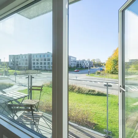 Spacious 1-br W. Private Terrace - 81 Оденсе