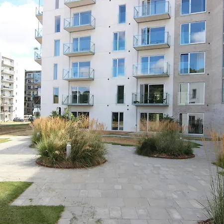 Spacious 1-br W. Private Terrace - 81 * Оденсе